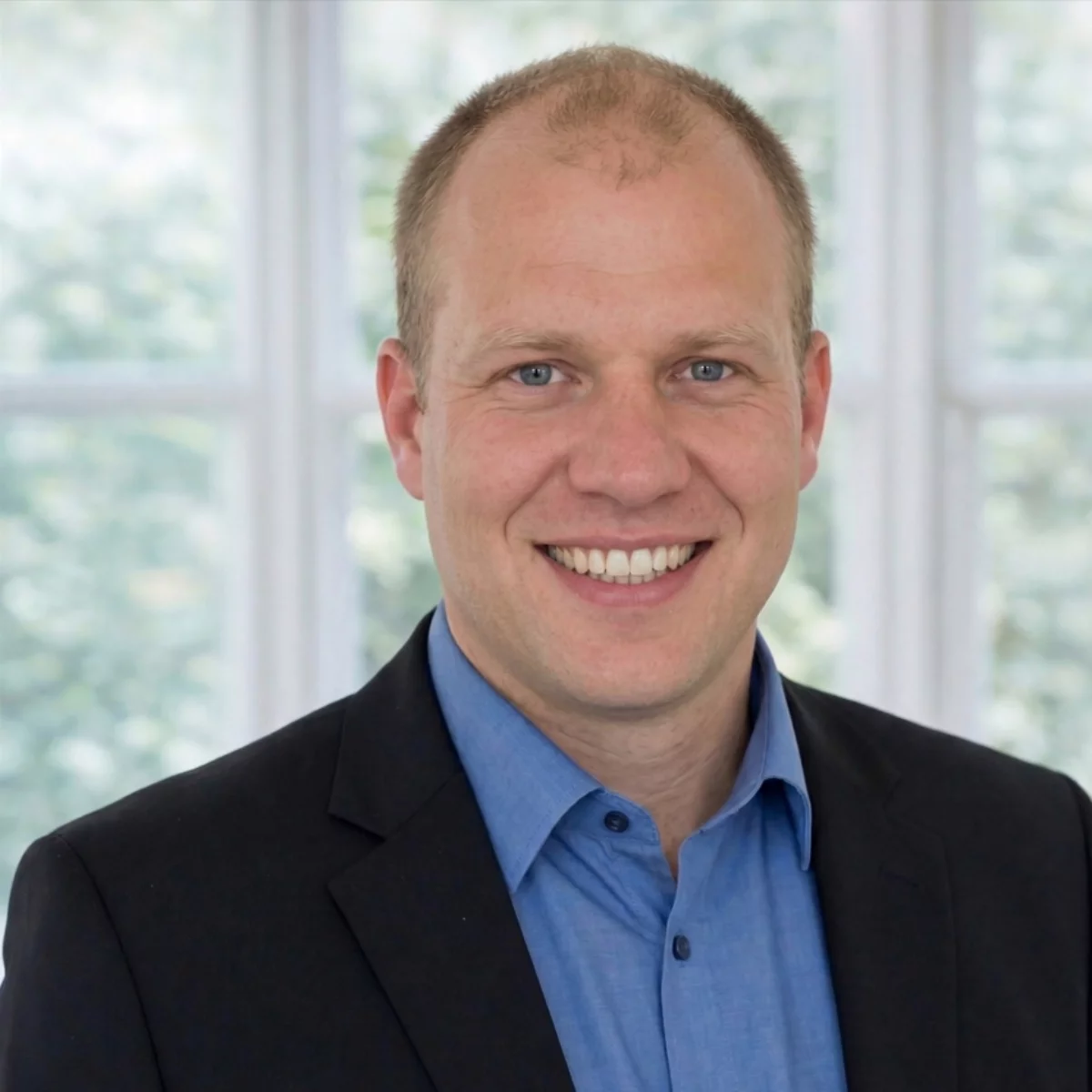 Stefan Weber