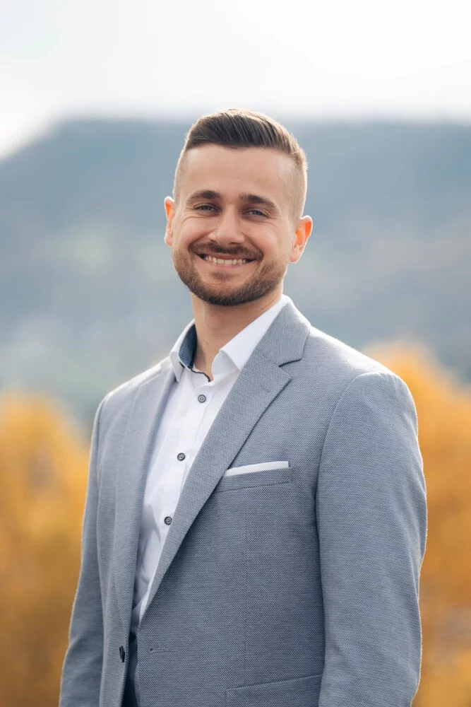 Tragwerk-Linos-Uschkurat