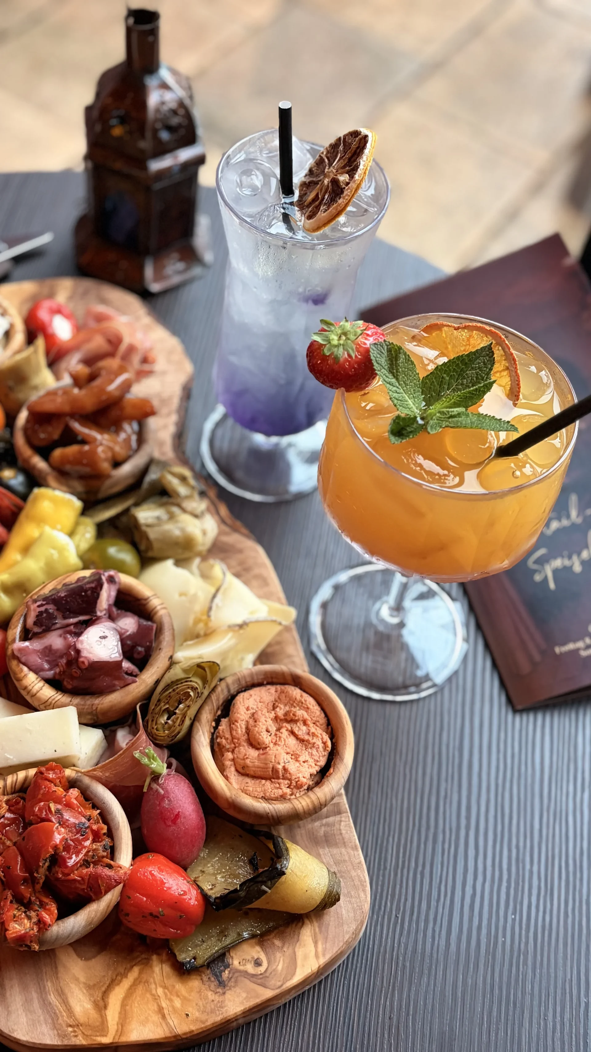 Sultan_mit_Cocktails_2