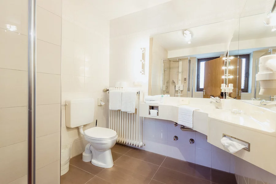 Doppelzimmer-Standard-Bad-17