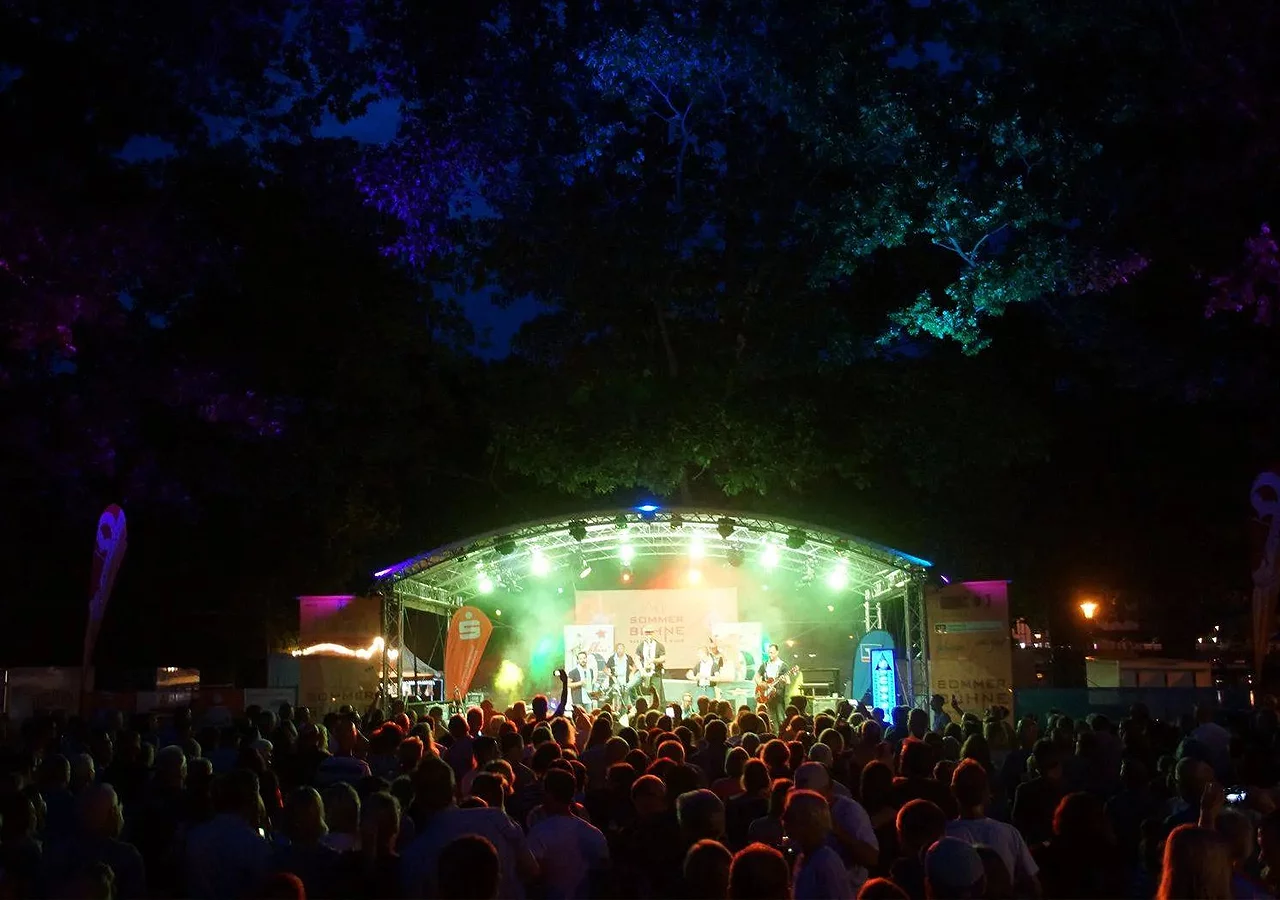 Sommerbuehne